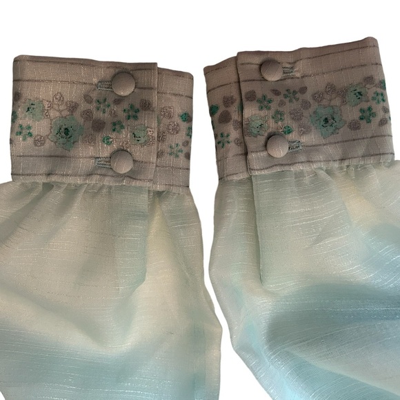 1970s Alfred Shaheen hostess dress with dagger collar. - Picture 10 of 13